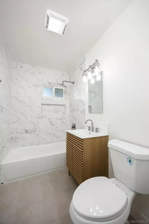 Bath - 9531 W Hartland Cir, Santee, CA 92071 photo 1 of 2