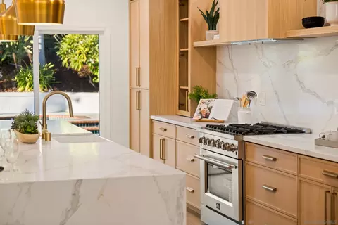 Kitchen - 1314 Condor Ct, Encinitas, CA 92024 photo 5 of 6
