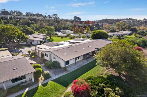View/Area - 980 Surfbird Way, Oceanside, CA 92057 photo 2 of 6