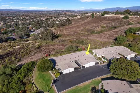 View/Area - 980 Surfbird Way, Oceanside, CA 92057 photo 3 of 6