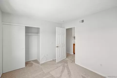 Bedroom - 12866 Poway Oaks Dr, Poway, CA 92064 photo 4 of 7