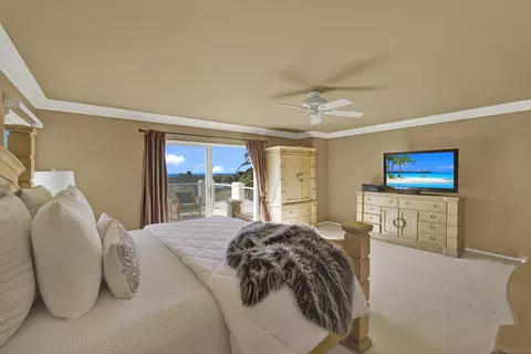 Bedroom - 6745 Tea Tree St, Carlsbad, CA 92011 photo 2 of 9