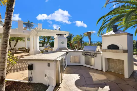 Kitchen - 6745 Tea Tree St, Carlsbad, CA 92011 photo 4 of 4