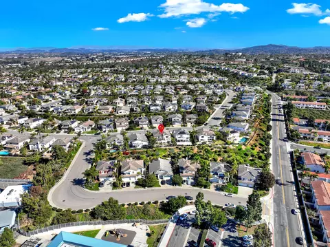 View/Area - 6745 Tea Tree St, Carlsbad, CA 92011 photo 6 of 11