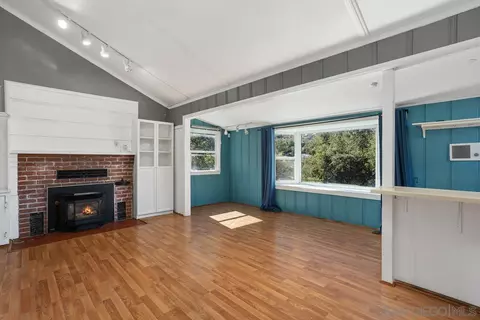 Living - 15599 Oakvale Rd, Escondido, CA 92027 photo 5 of 6