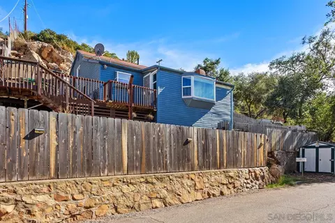 Exterior - 15599 Oakvale Rd, Escondido, CA 92027 photo 2 of 11