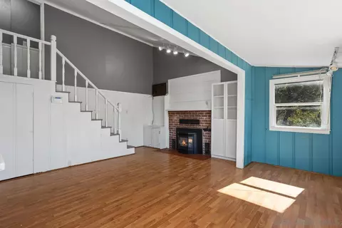 Living - 15599 Oakvale Rd, Escondido, CA 92027 photo 2 of 6