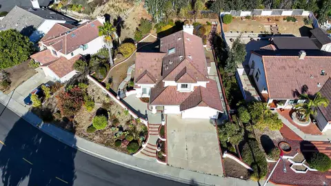 View/Area - 1320 Clear Crest Cir, Vista, CA 92084 photo 5 of 5