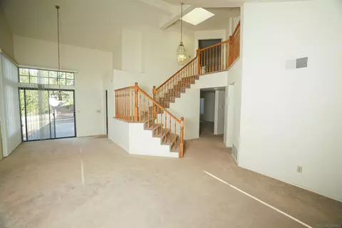 Living - 1320 Clear Crest Cir, Vista, CA 92084 photo 2 of 11