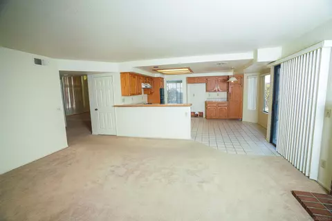Living - 1320 Clear Crest Cir, Vista, CA 92084 photo 5 of 11