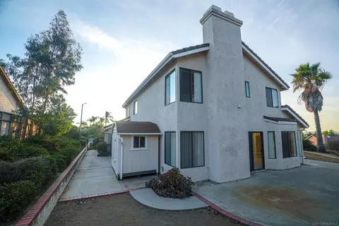 Exterior - 1320 Clear Crest Cir, Vista, CA 92084 photo 11 of 17
