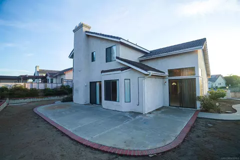Exterior - 1320 Clear Crest Cir, Vista, CA 92084 photo 12 of 17
