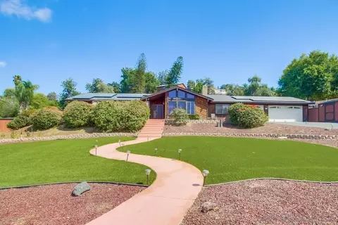 1952 Vista Grande Way, El Cajon, CA 92019