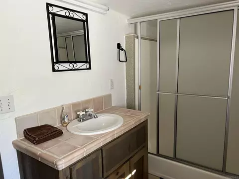 Bath - 255 Canyon Rd, Julian, CA 92036 photo 2 of 2