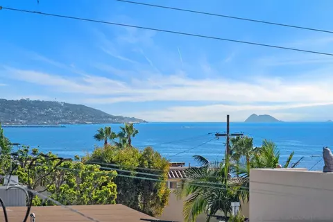 View/Area - 366 Forward UNIT B, La Jolla, CA 92037 photo 6 of 10