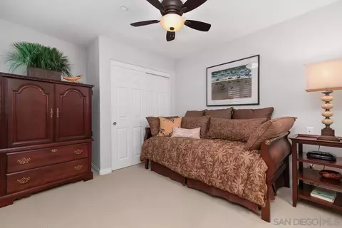 Bedroom - 366 Forward UNIT B, La Jolla, CA 92037 photo 4 of 4