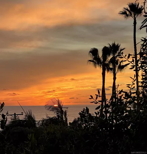 View/Area - 366 Forward UNIT B, La Jolla, CA 92037 photo 10 of 10