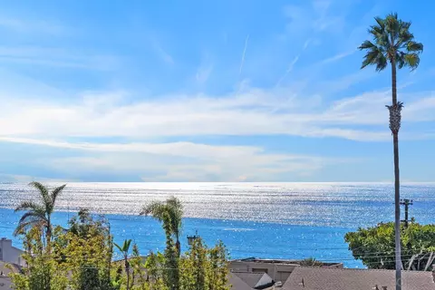 View/Area - 366 Forward UNIT B, La Jolla, CA 92037 photo 4 of 10
