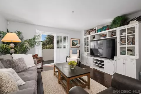 Living - 366 Forward UNIT B, La Jolla, CA 92037 photo 1 of 4