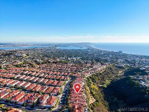 View/Area - 5658 Caminito Genio, La Jolla, CA 92037 photo 1 of 14