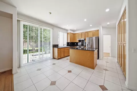 Kitchen - 3358 Avocado Vista Ln, Fallbrook, CA 92028 photo 1 of 1