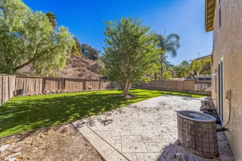 Exterior - 3358 Avocado Vista Ln, Fallbrook, CA 92028 photo 2 of 8