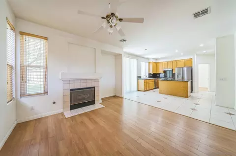 Living - 3358 Avocado Vista Ln, Fallbrook, CA 92028 photo 9 of 10