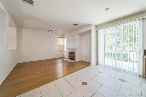 Living - 3358 Avocado Vista Ln, Fallbrook, CA 92028 photo 8 of 10