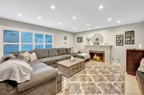 Living - 1587 Heron Ave, El Cajon, CA 92020 photo 4 of 5