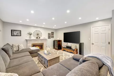 Living - 1587 Heron Ave, El Cajon, CA 92020 photo 3 of 5