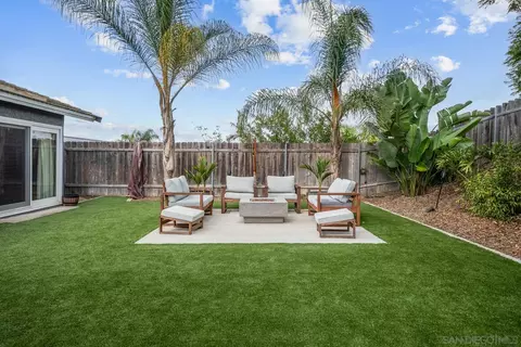 Exterior - 1530 Marjorie St, Oceanside, CA 92056 photo 5 of 10