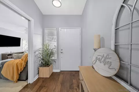 Entry Way - 1530 Marjorie St, Oceanside, CA 92056 photo 2 of 2