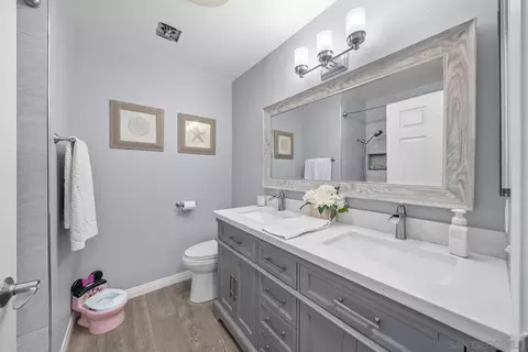 Bath - 1530 Marjorie St, Oceanside, CA 92056 photo 2 of 4