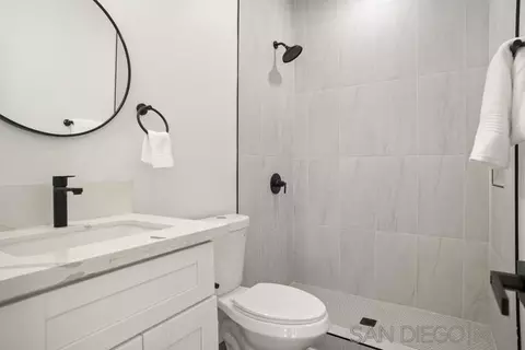 Bath - 1981 Greenfield Dr, El Cajon, CA 92019 photo 1 of 2