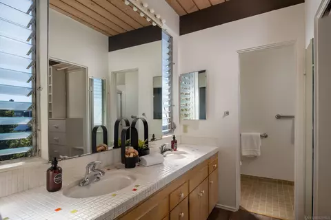 801 La Jolla Rancho Rd, La Jolla, CA 92037 photo 14