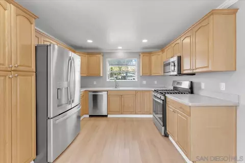 8305 Rumson Dr, Santee, CA 92071 photo 4