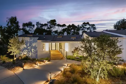 2364 Almeria Ct, La Jolla, CA 92037