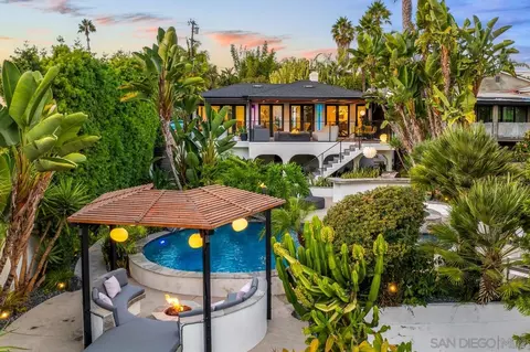 921 Hoffman St, San Diego, CA 92116