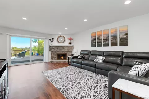 6947 Caminito Entrada, San Diego, CA 92119