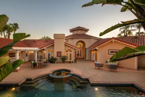 Exterior - 15112 Huntington Gate Dr, Poway, CA 92064 photo 10 of 13
