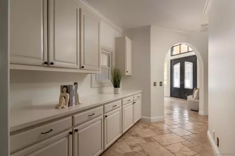 Entry Way - 15112 Huntington Gate Dr, Poway, CA 92064 photo 4 of 4