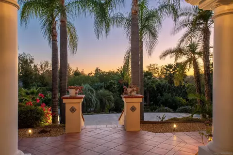 Exterior - 15112 Huntington Gate Dr, Poway, CA 92064 photo 3 of 13