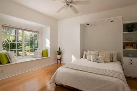 Bedroom - 15112 Huntington Gate Dr, Poway, CA 92064 photo 3 of 5