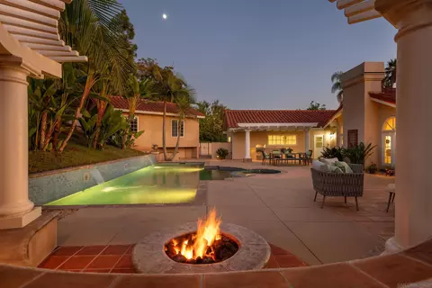 Exterior - 15112 Huntington Gate Dr, Poway, CA 92064 photo 12 of 13