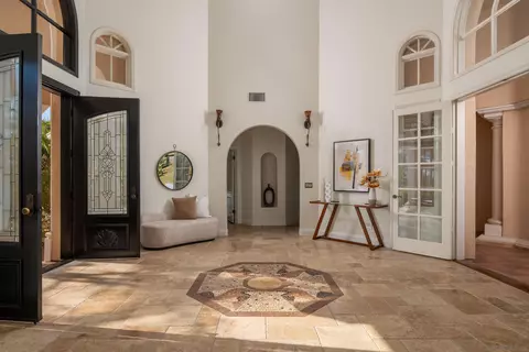 Entry Way - 15112 Huntington Gate Dr, Poway, CA 92064 photo 3 of 4