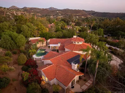View/Area - 15112 Huntington Gate Dr, Poway, CA 92064 photo 2 of 7