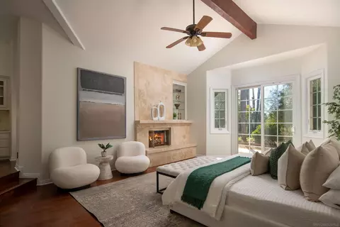 Bedroom - 15112 Huntington Gate Dr, Poway, CA 92064 photo 2 of 5