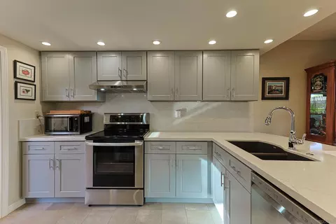 140 El Norte Pkwy #35, Escondido, CA 92026