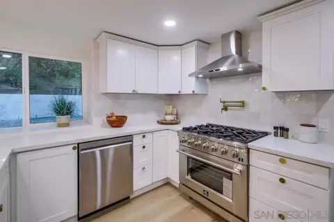 Kitchen - 4794 Jeffer Ln, La Mesa, CA 91941 photo 5 of 6