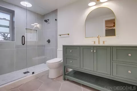 Bath - 4794 Jeffer Ln, La Mesa, CA 91941 photo 5 of 7